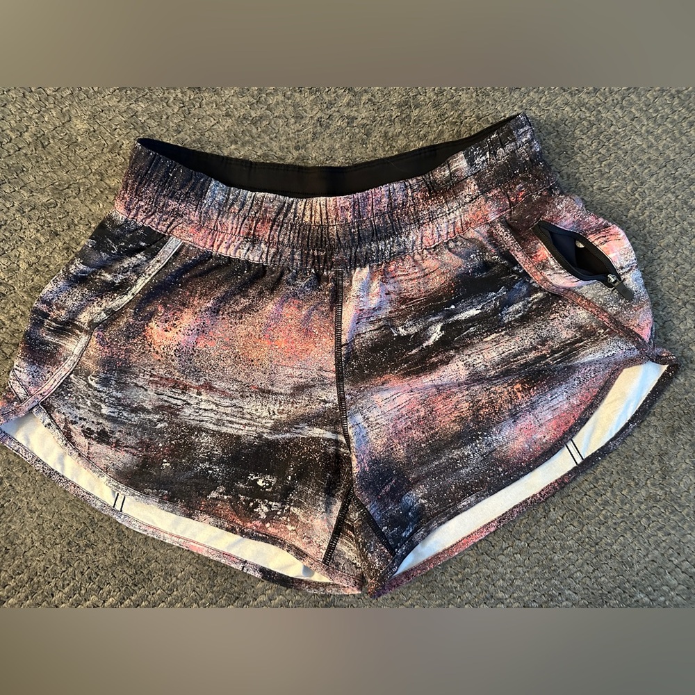 Lululemon Tracker Short, size 10, 4” inseam